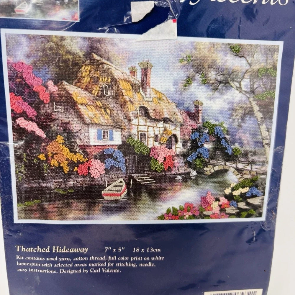 Thatched Hideaway Crewel‎ Kit Creative Accents Cottage Rpw Boat Lake 7932